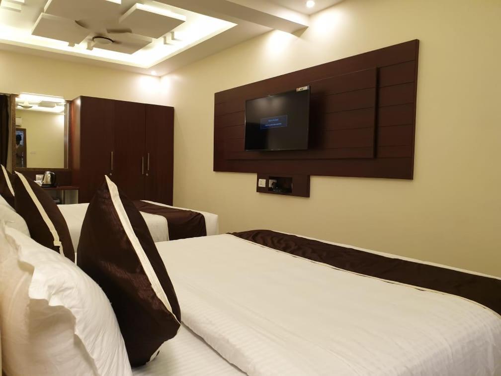 Al Noor Palace Business Class Hotel Chennai Bagian luar foto